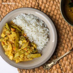 EATFITTER Kokos-Garnelen Curry mit Reis